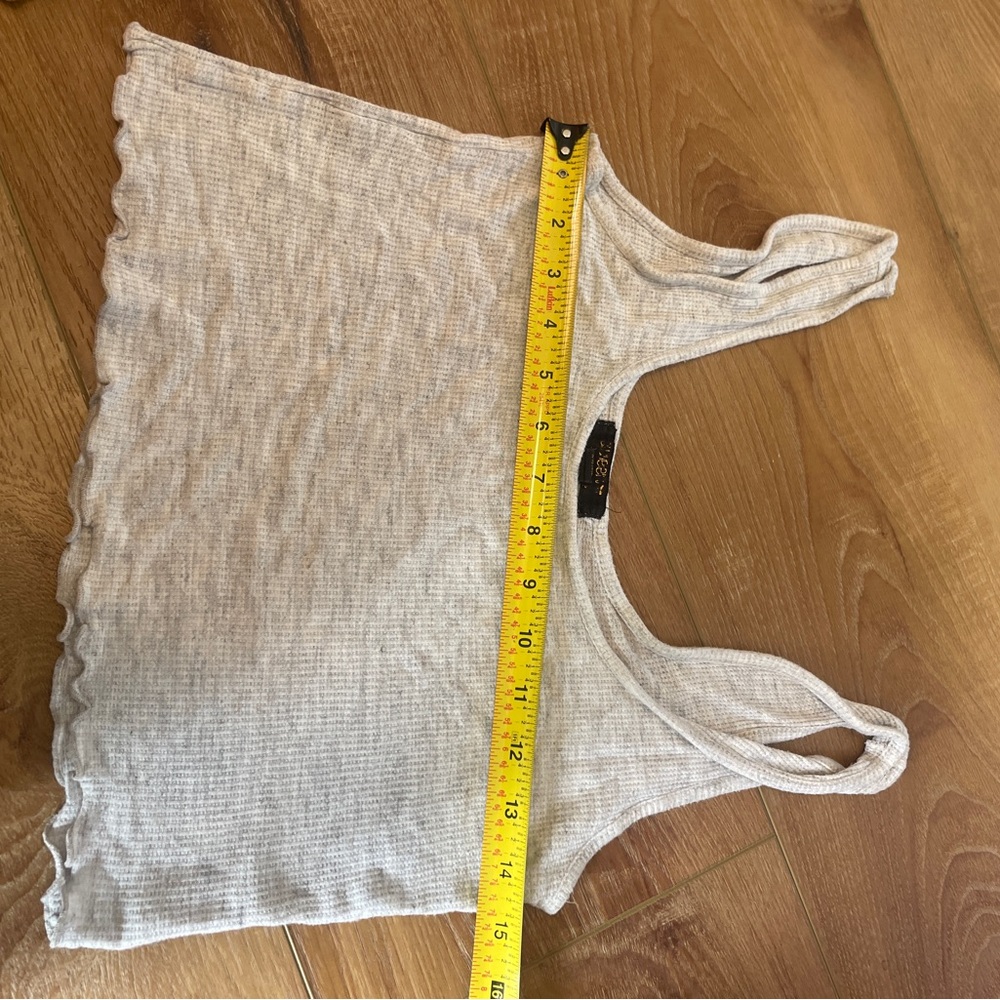 2 Pack- Vibrant Yellow and Grey Crop Tops - Picture 4 of 5